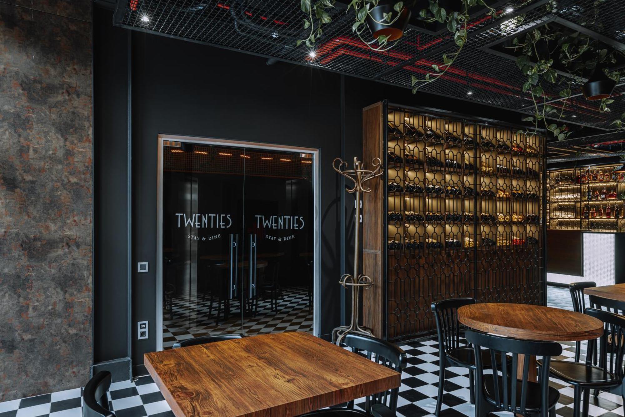 Hotel Twenties Tbilisi - Stay & Dine Buitenkant foto