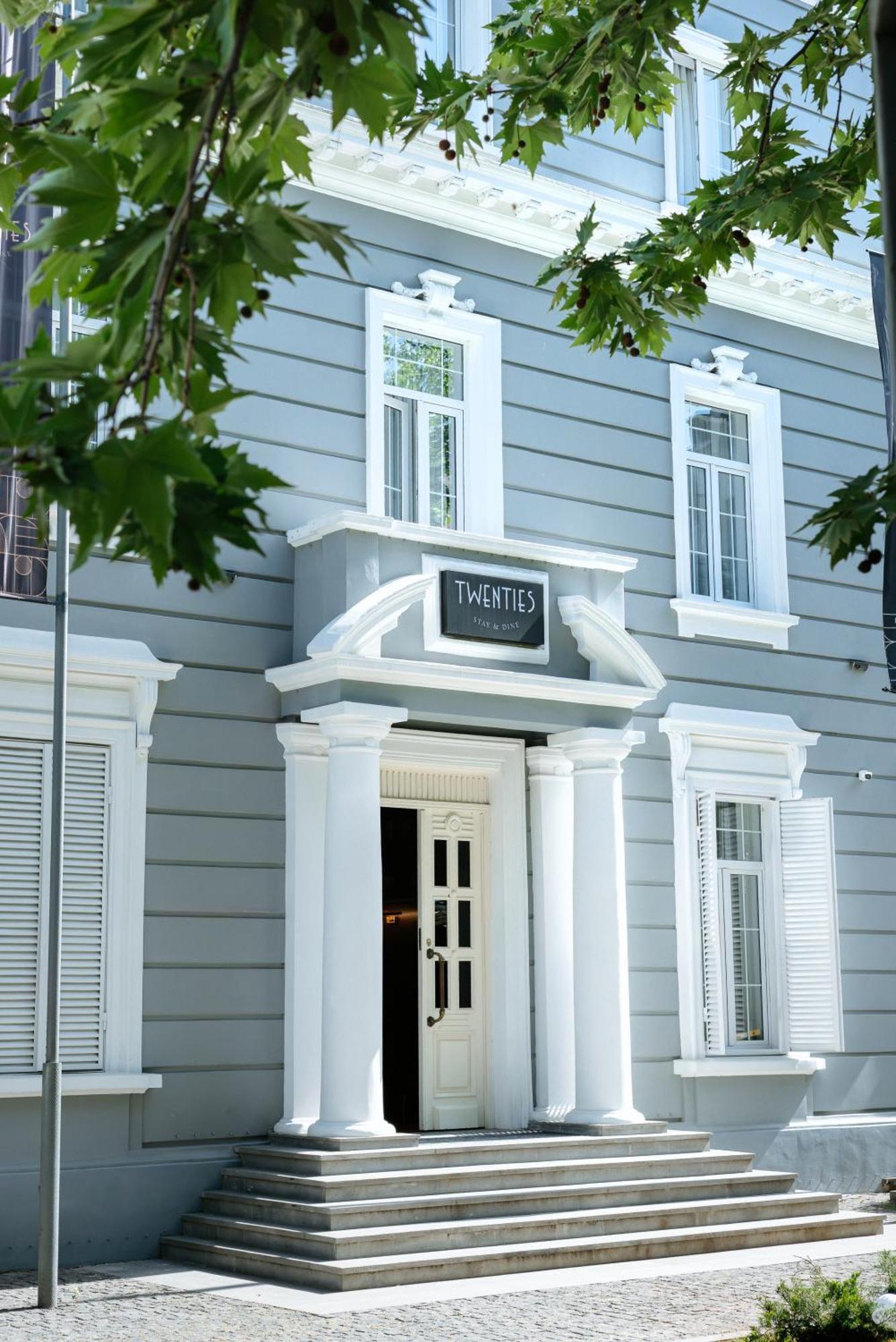 Hotel Twenties Tbilisi - Stay & Dine Buitenkant foto