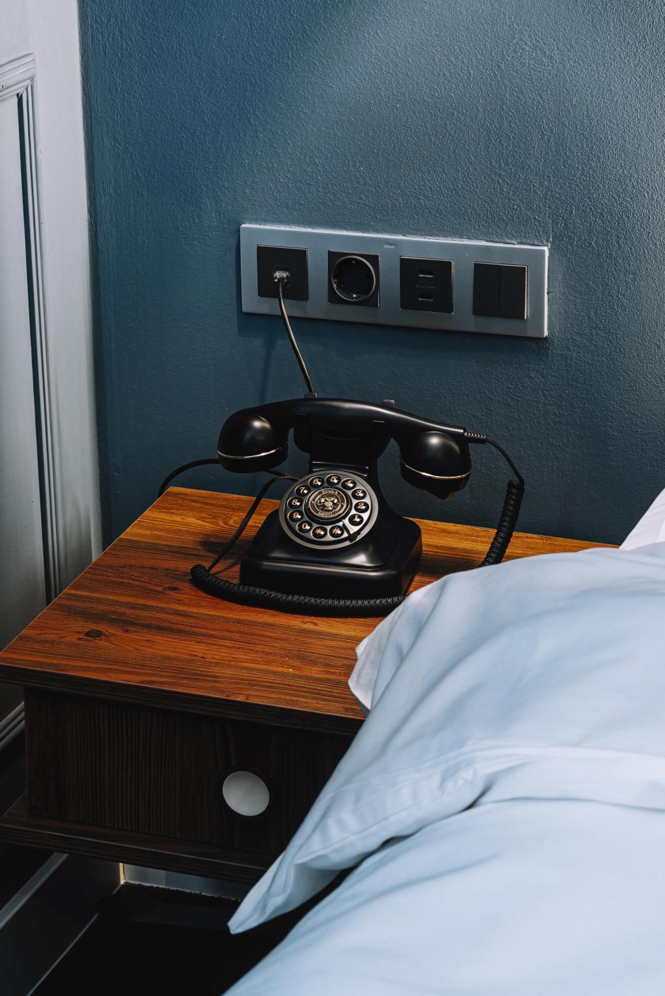 Hotel Twenties Tbilisi - Stay & Dine Buitenkant foto