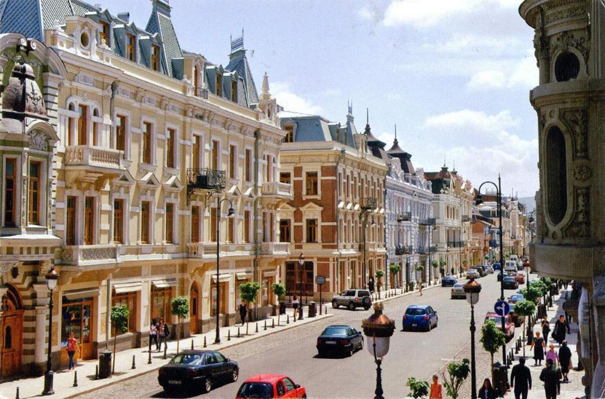 Hotel Twenties Tbilisi - Stay & Dine Buitenkant foto